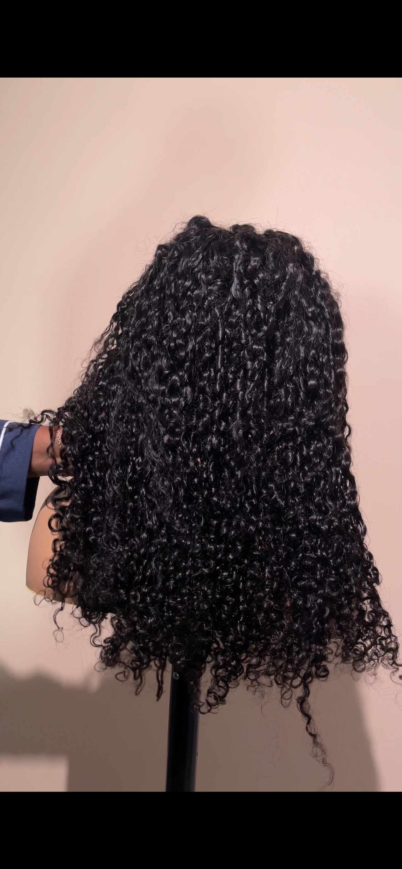 Glueless frontal spring curl