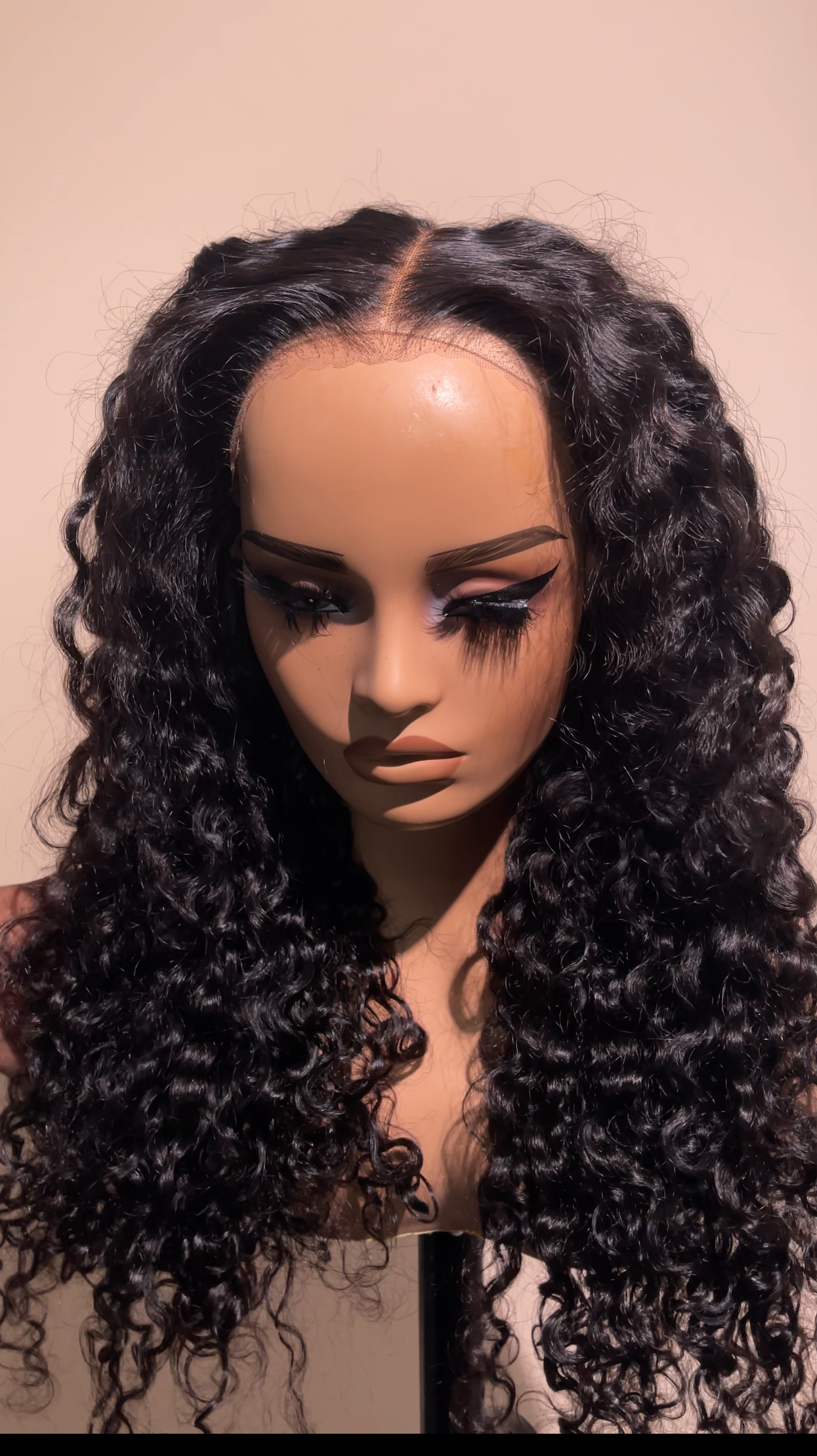 Glueless frontal water wave