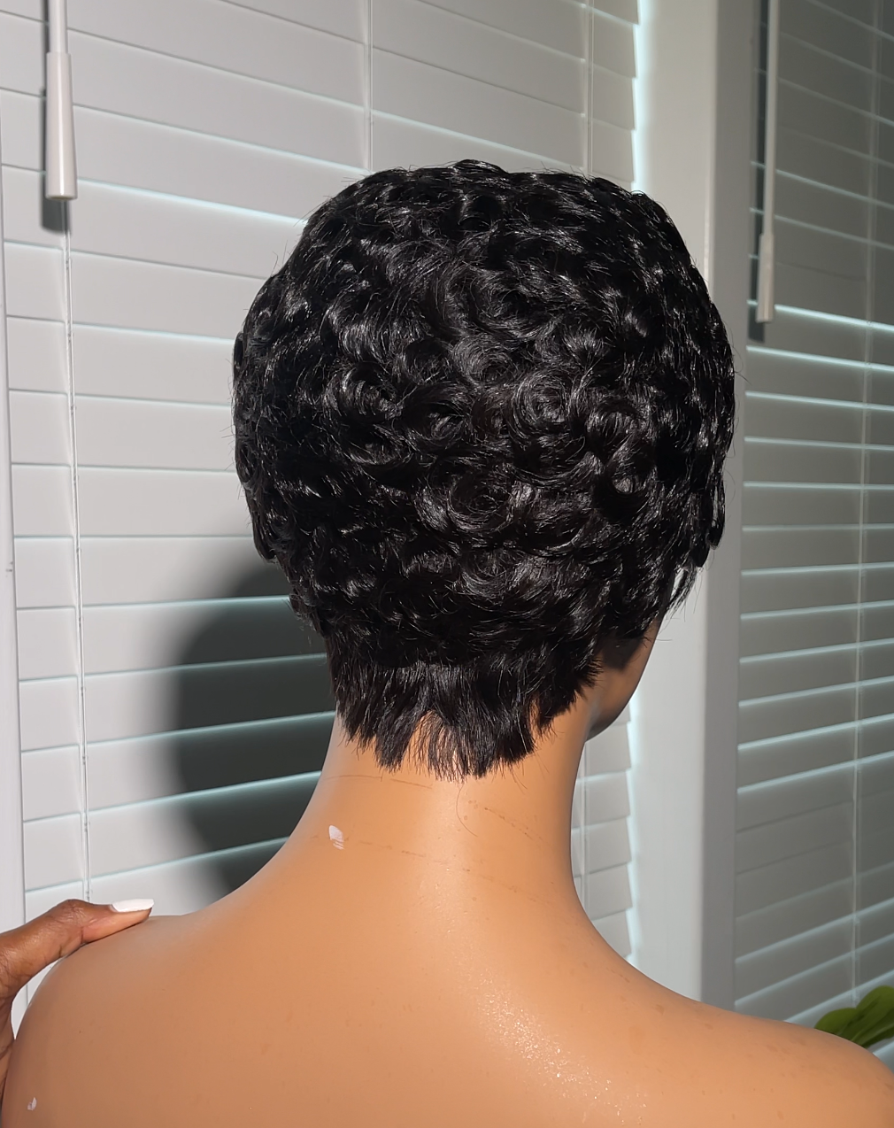 Pixie cut glueless