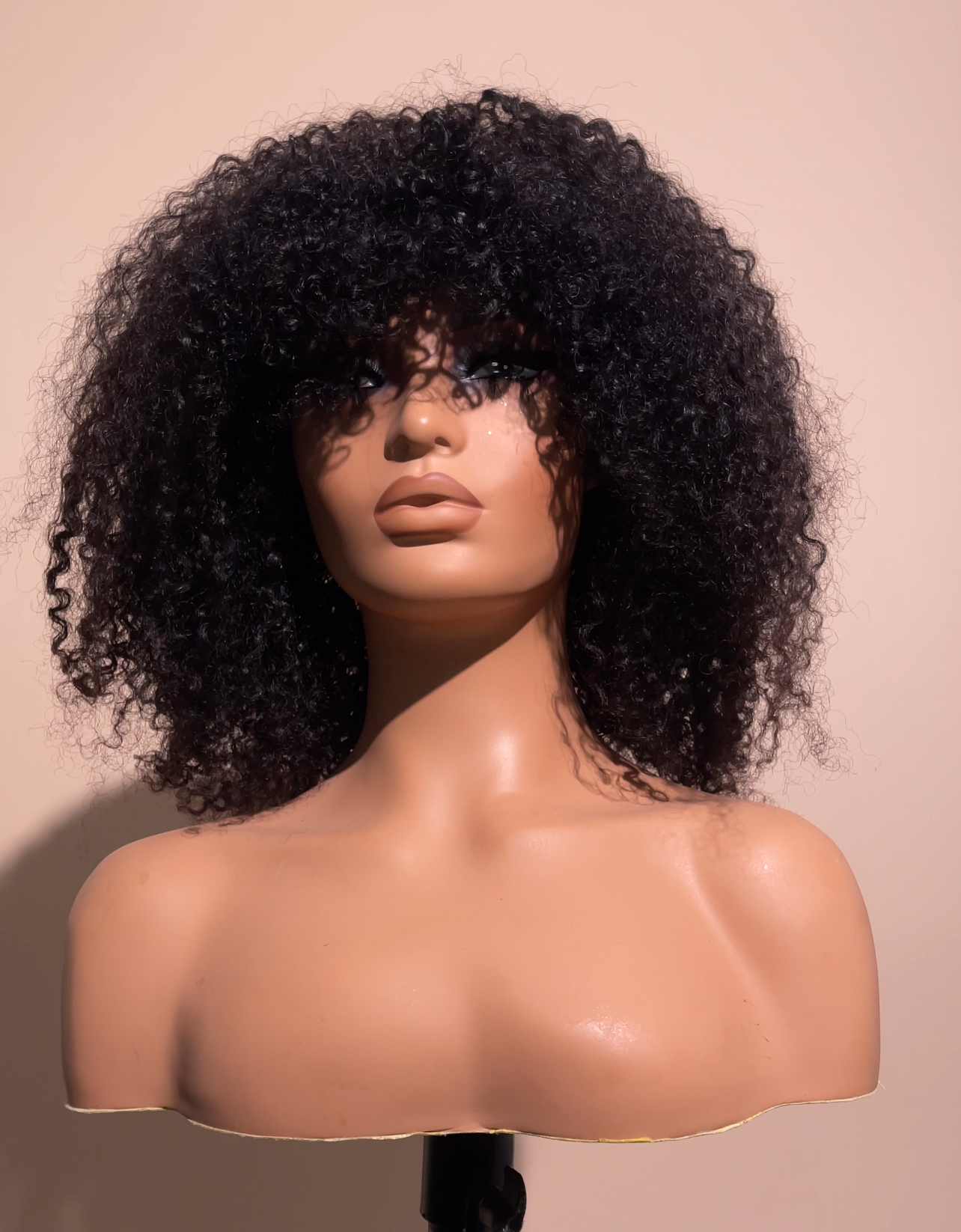 Bang kinky curl