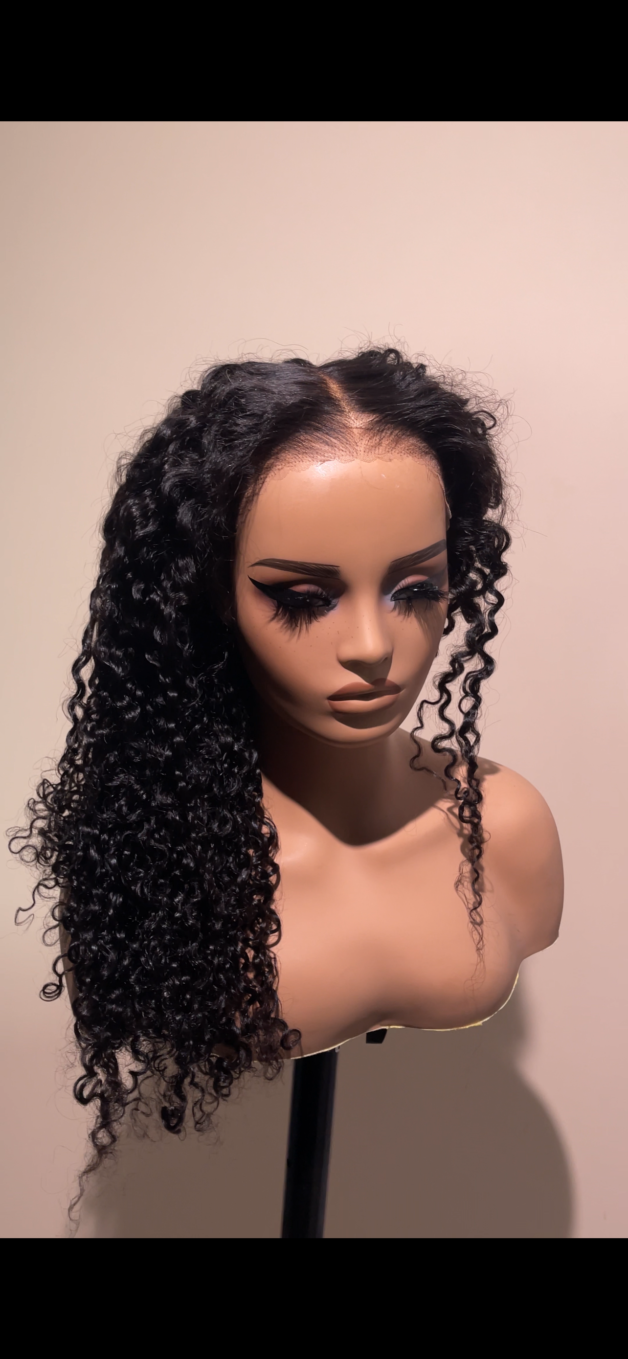 Glueless frontal spring curl
